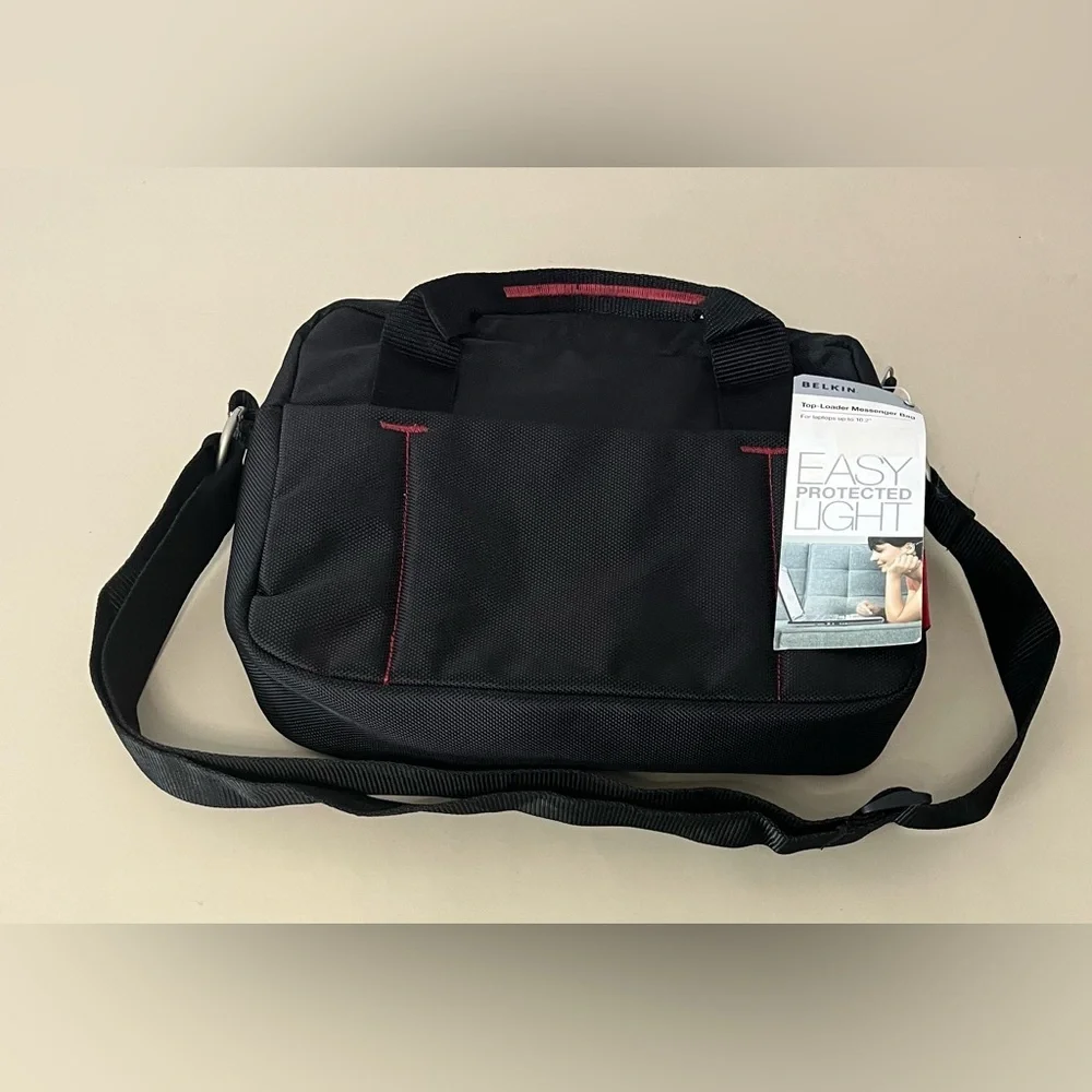 Belkin Top Load messenger laptop bag